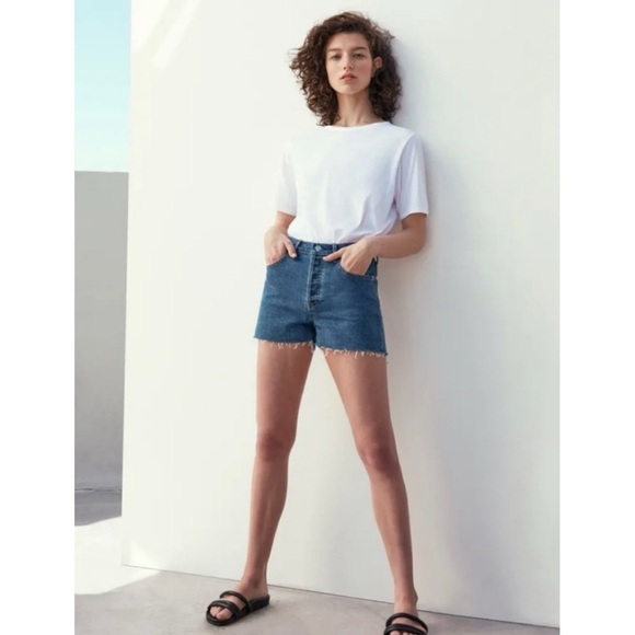 Everlane The Cheeky Jean Cut-Off Button-Fly Denim Shorts - Picture 2 of 6